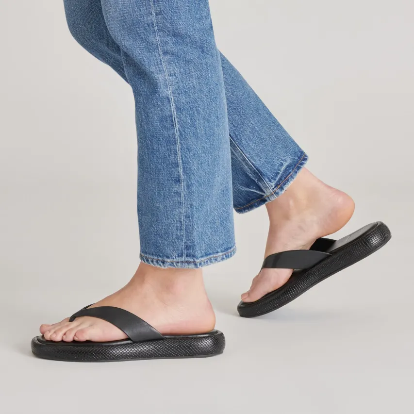 ADIN SANDALS BLACK LEATHER^Dolce Vita Hot