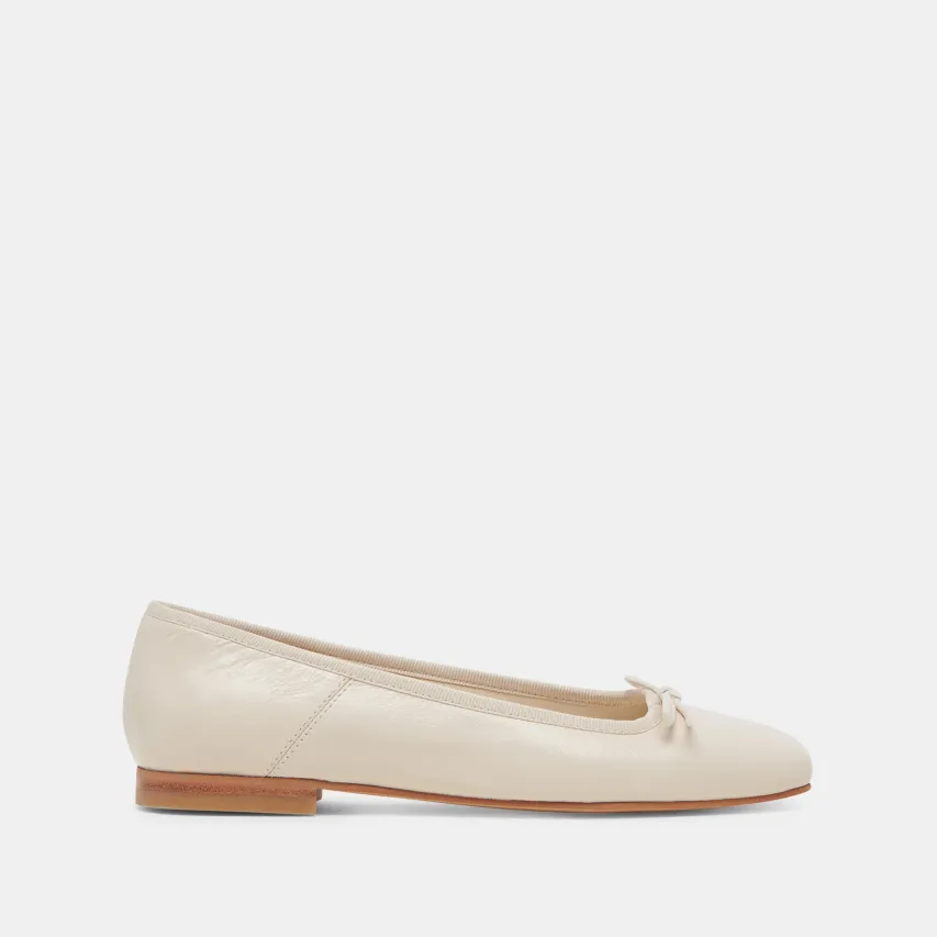ANISA BALLET FLATS CREME CRINKLE PATENT^Dolce Vita New