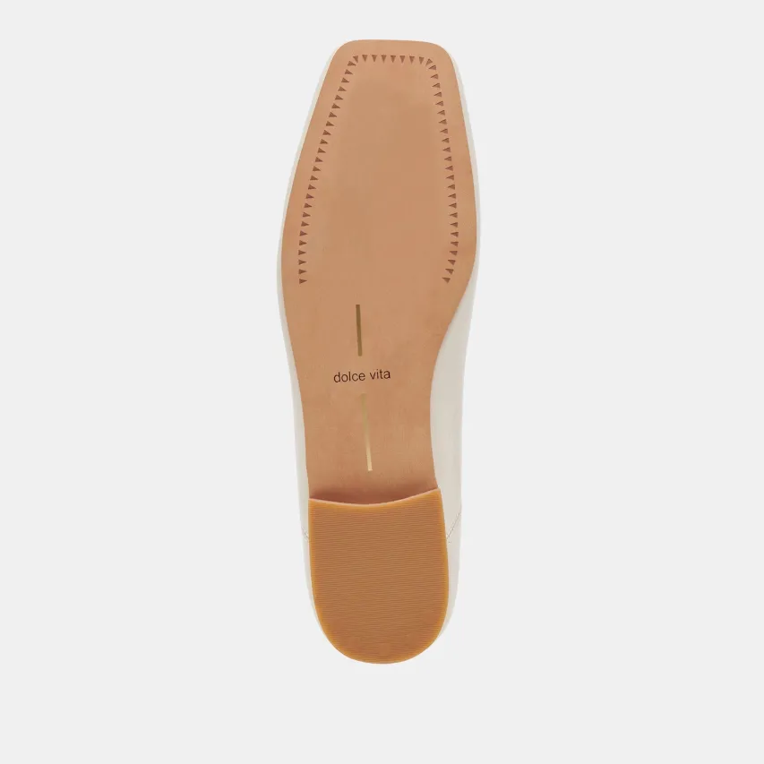 ANISA BALLET FLATS CREME CRINKLE PATENT^Dolce Vita New