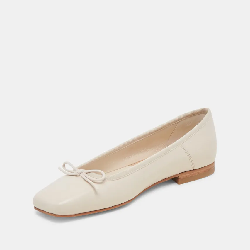 ANISA BALLET FLATS CREME CRINKLE PATENT^Dolce Vita New