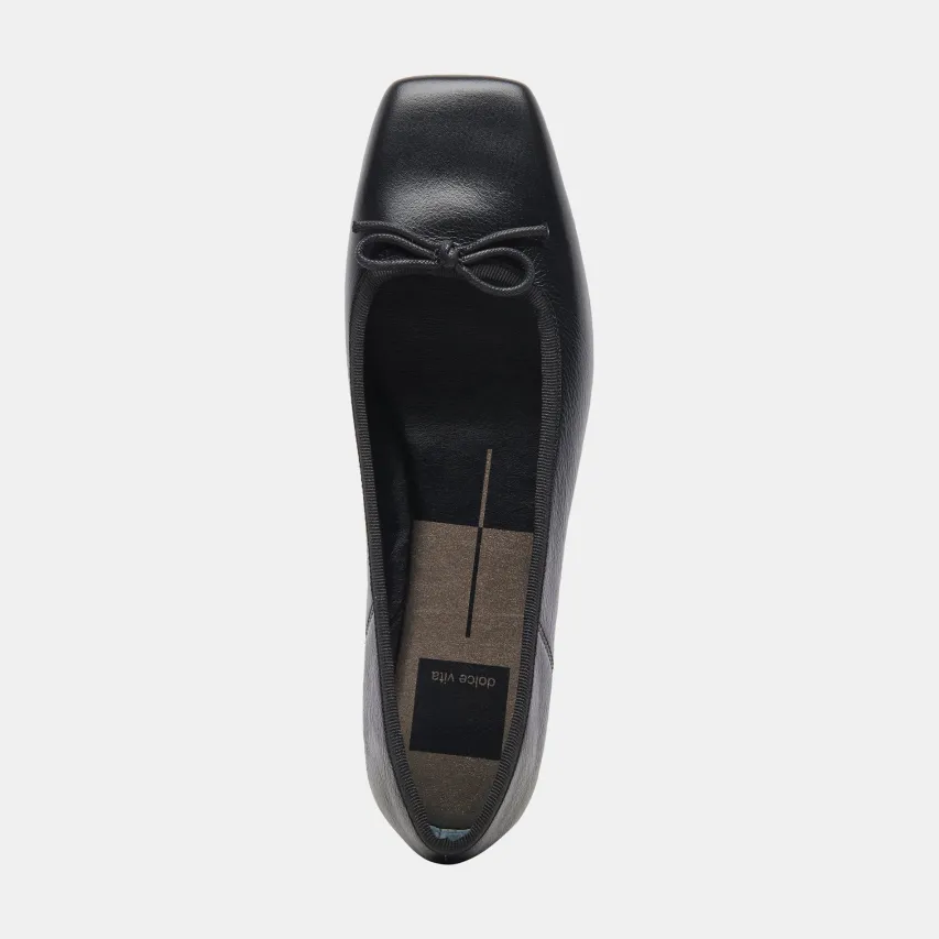 ANISA WIDE BALLET FLATS BLACK LEATHER^Dolce Vita Fashion