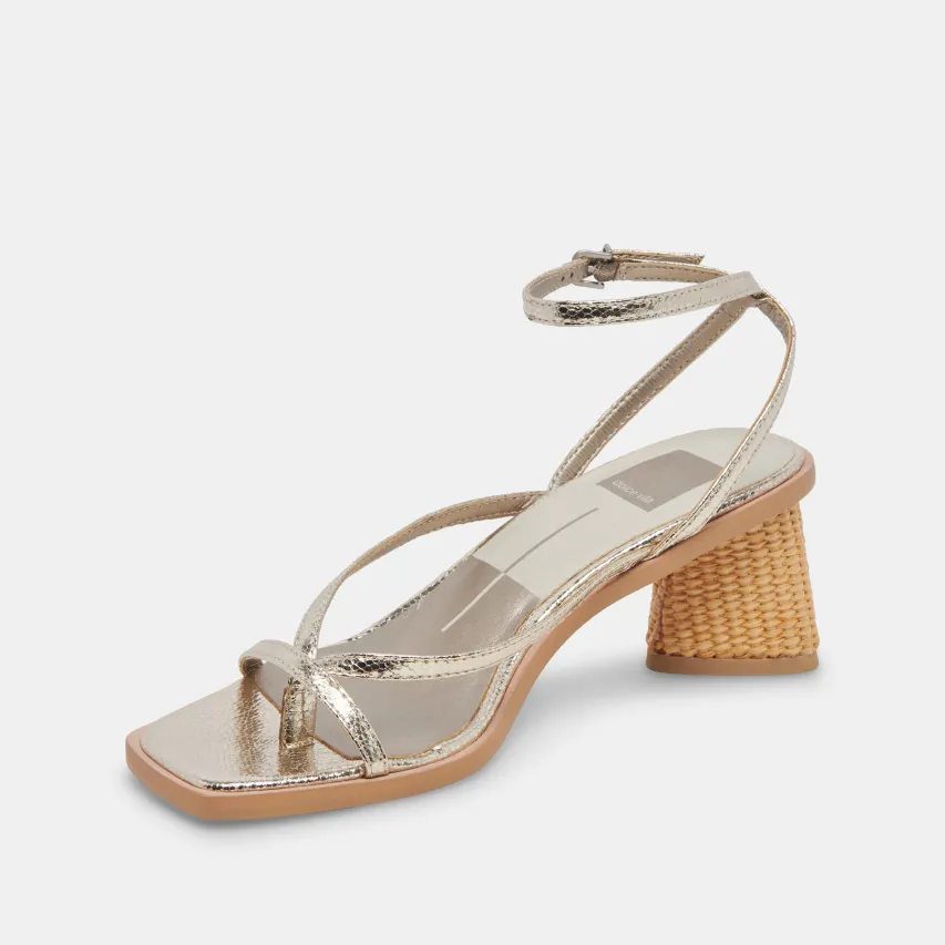 BANITA WIDE SANDALS LIGHT GOLD CRACKLED STELLA^Dolce Vita Fashion