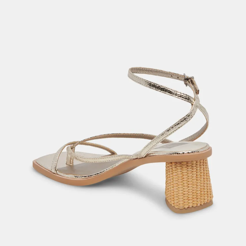 BANITA WIDE SANDALS LIGHT GOLD CRACKLED STELLA^Dolce Vita Fashion
