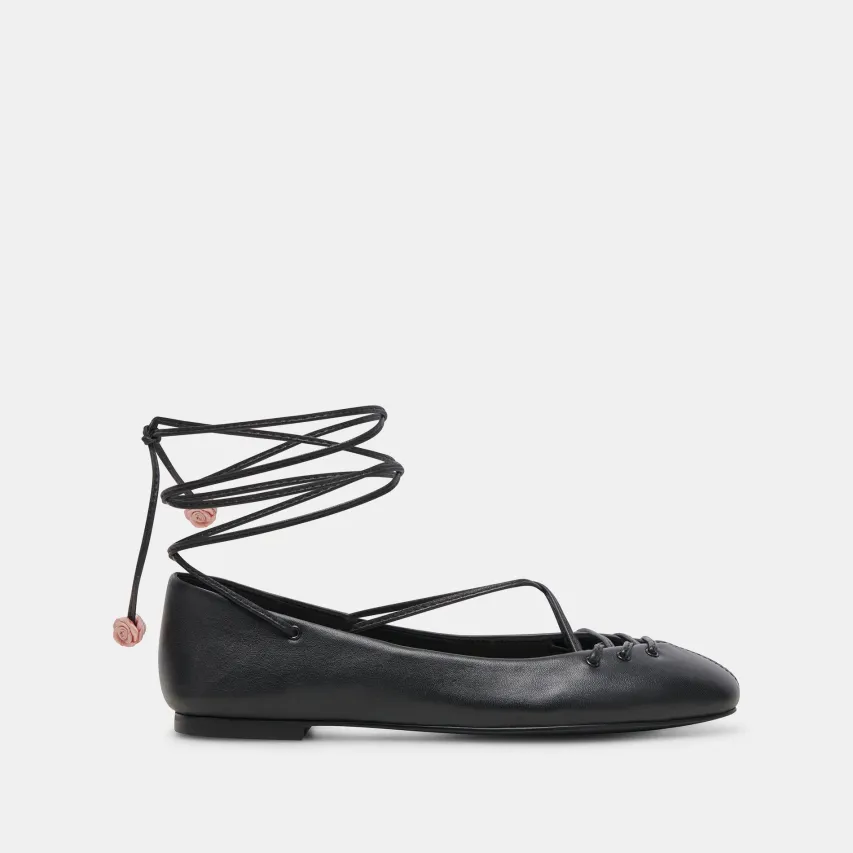 BEATE BALLET FLATS BLACK LEATHER^Dolce Vita Hot