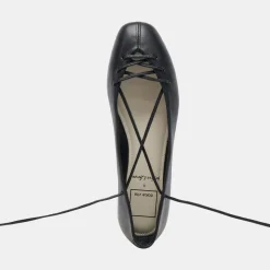 BEATE BALLET FLATS BLACK LEATHER^Dolce Vita Hot