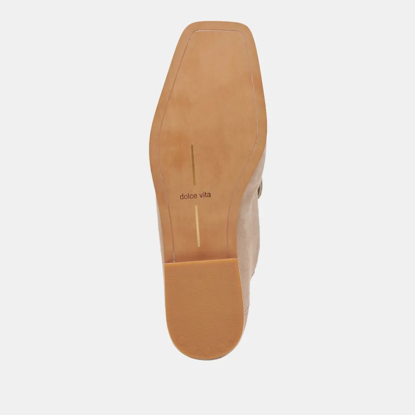 BENY FLATS TAUPE SUEDE^Dolce Vita Hot