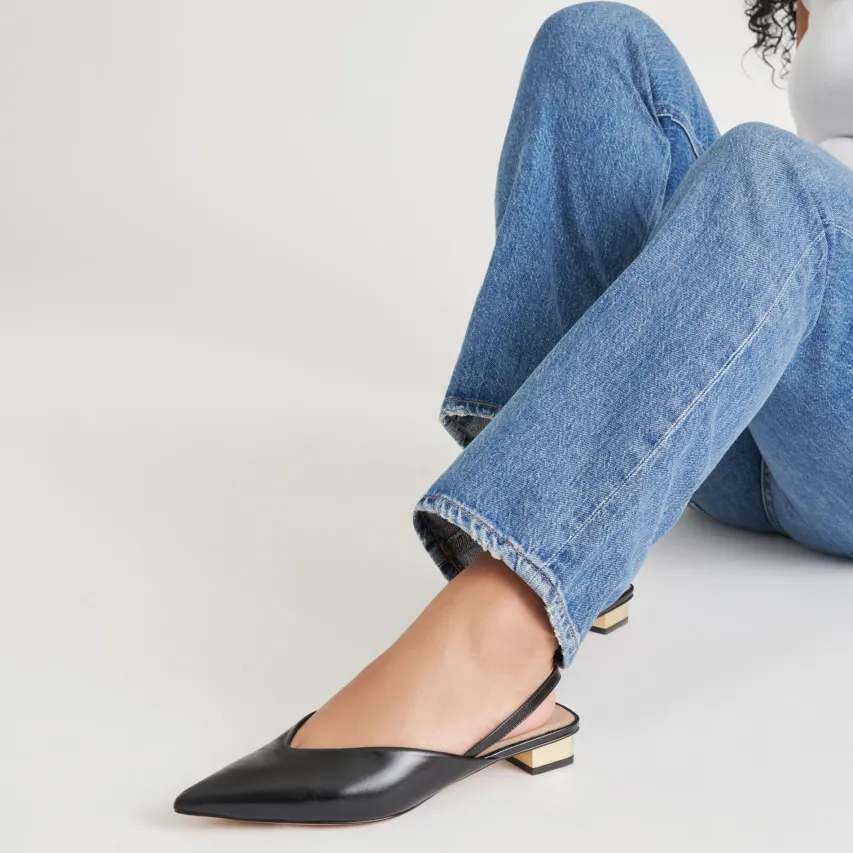 BYANCA FLATS BLACK LEATHER^Dolce Vita Best