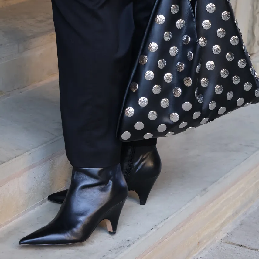 CALICO BOOTIES BLACK LEATHER^Dolce Vita Hot