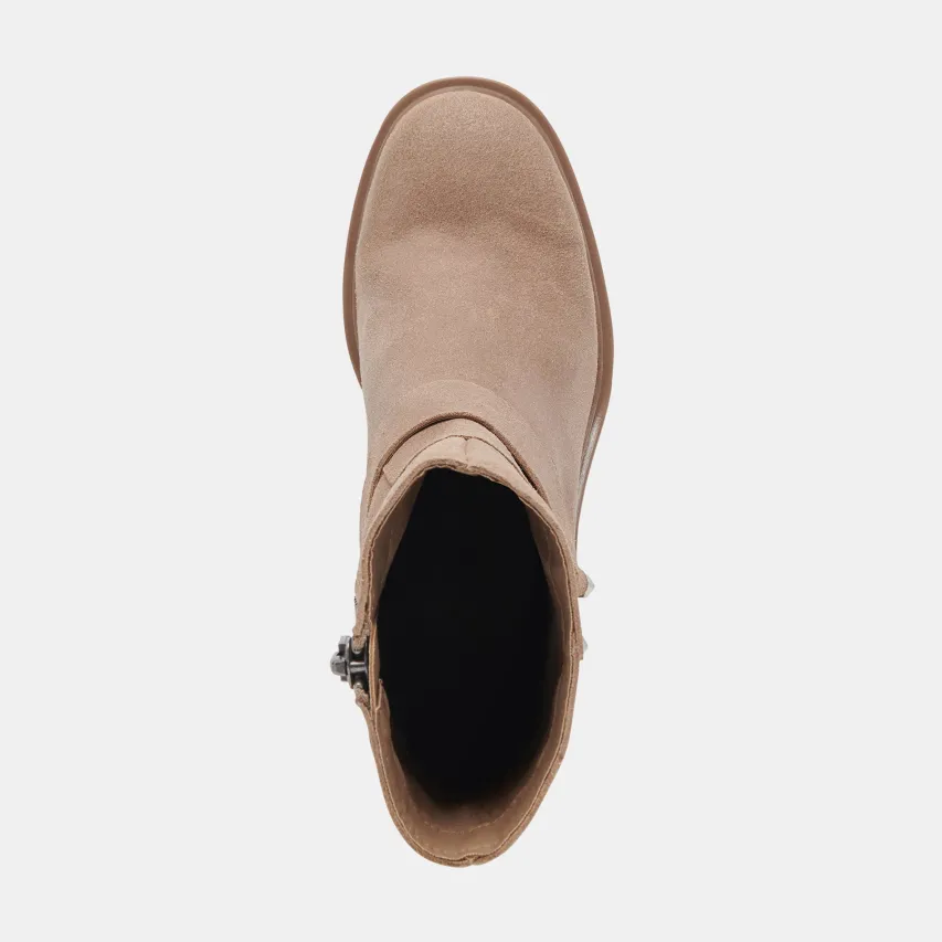 CAMROS BOOTS TRUFFLE SUEDE^Dolce Vita Best