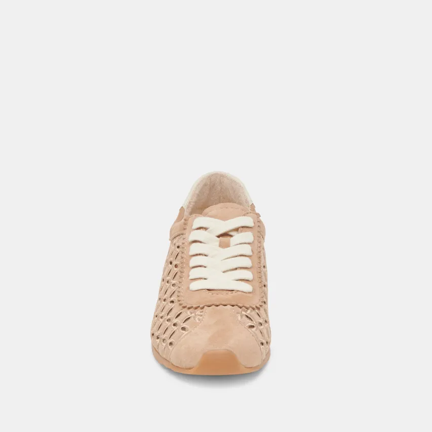 DANIE EYELET PERF SNEAKERS CAMEL SUEDE^Dolce Vita Best