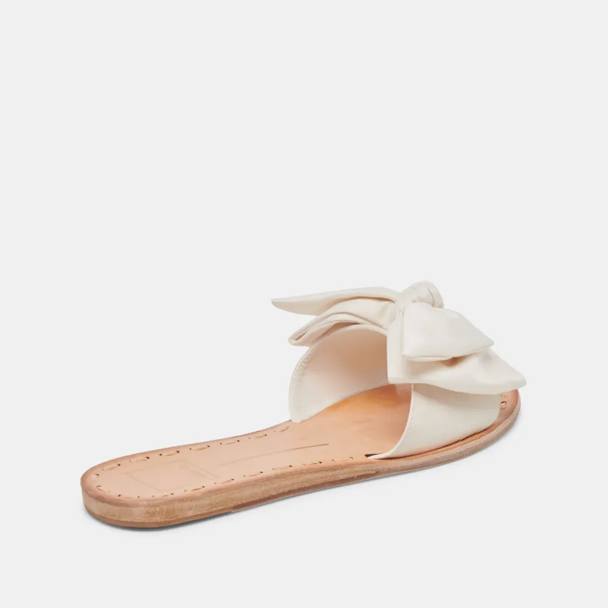 DARSEY SANDALS WHITE SATIN^Dolce Vita Best