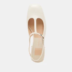 DEIDRA FLATS CREAM LEATHER^Dolce Vita Fashion