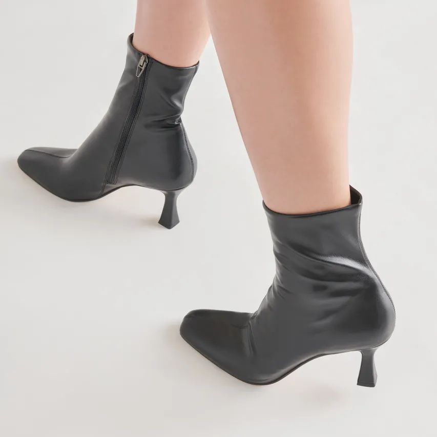 GLAMOR BOOTS BLACK STELLA^Dolce Vita Sale