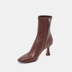 GLAMOR BOOTS CHOCOLATE STELLA^Dolce Vita Hot