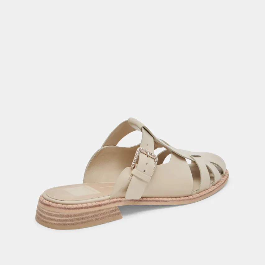HIPPIE FLATS SAND CRINKLE PATENT^Dolce Vita Online