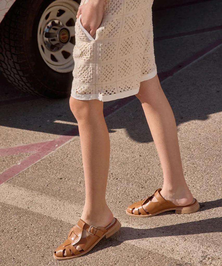 HIPPIE FLATS TAN CRINKLE PATENT^Dolce Vita Clearance