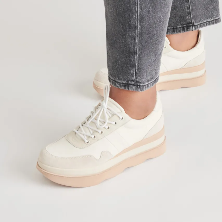 JAYNE SNEAKERS IVORY NUBUCK^Dolce Vita Hot