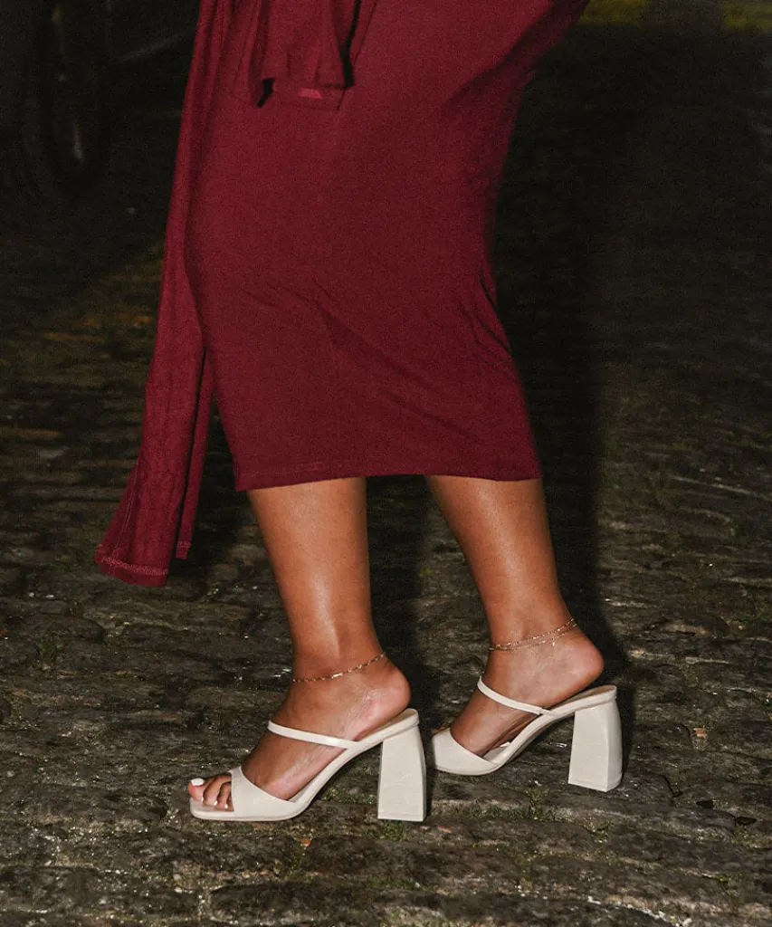 JEMMY HEELS IVORY CRINKLE PATENT^Dolce Vita Best