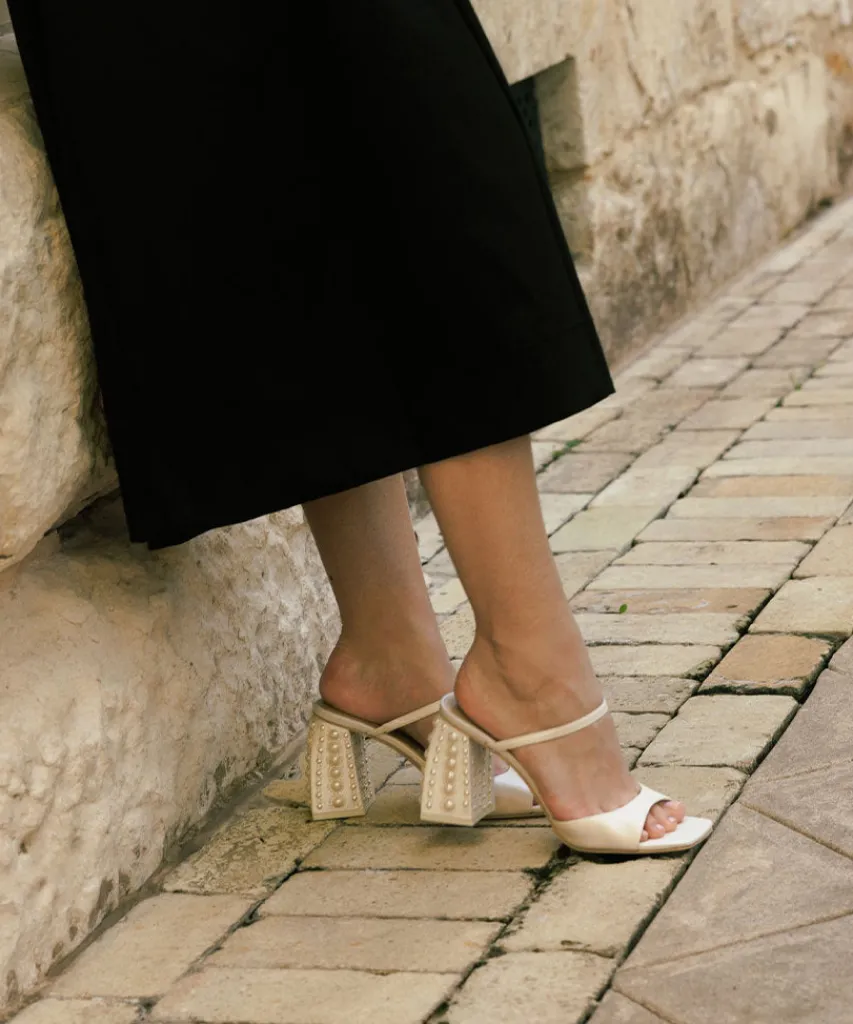 JEMMY PEARL HEELS VANILLA SILK^Dolce Vita Best