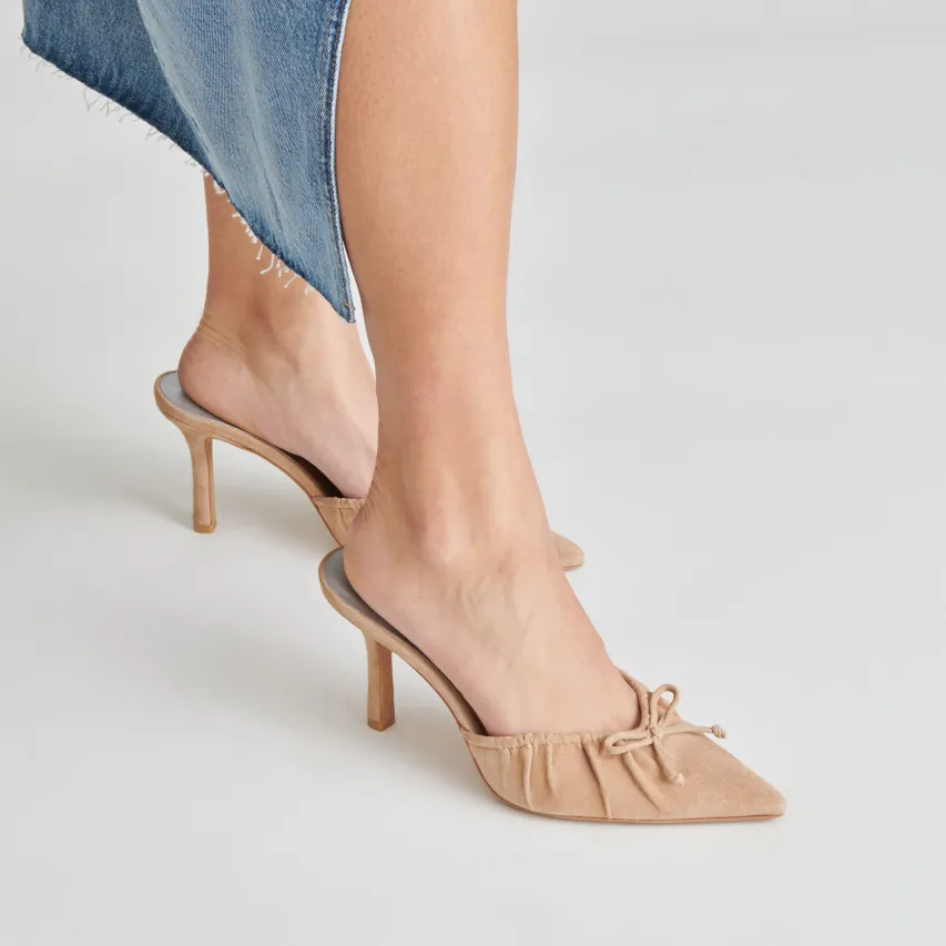 KAIRI HEELS CAMEL SUEDE^Dolce Vita Clearance