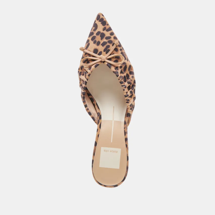 KAIRI MID HEELS DK LEOPARD SUEDE^Dolce Vita Best