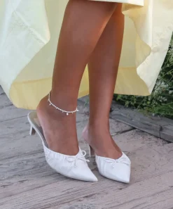 KAIRI MID HEELS IVORY CRINKLE PATENT^Dolce Vita Fashion