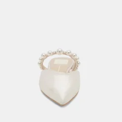 KANIKA PEARL FLATS VANILLA PEARLS^Dolce Vita Best