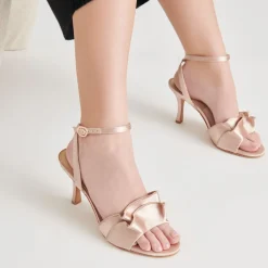 LUNETE HEELS LT BLUSH SATIN^Dolce Vita Hot