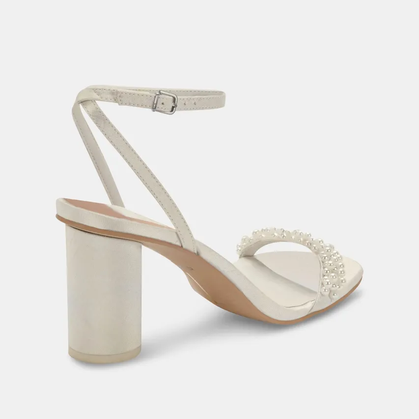 NORY HEELS VANILLA PEARLS^Dolce Vita Best