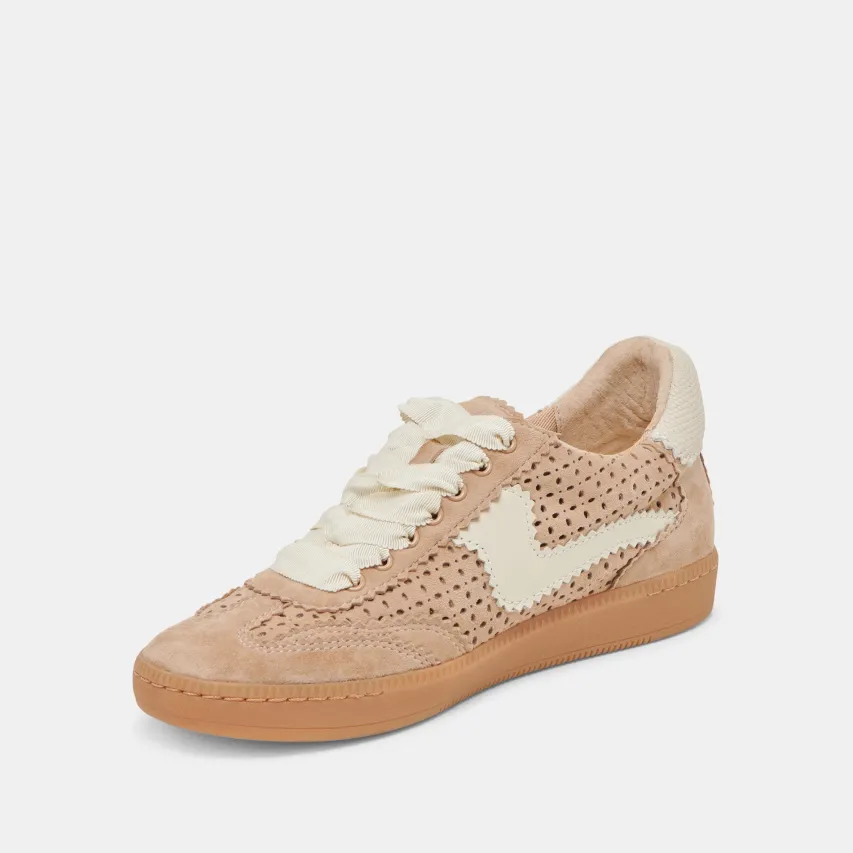 NOTICE EYELET PERF SNEAKERS CAMEL SUEDE^Dolce Vita Fashion