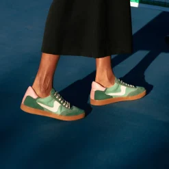 NOTICE SNEAKERS GREEN SUEDE^Dolce Vita New