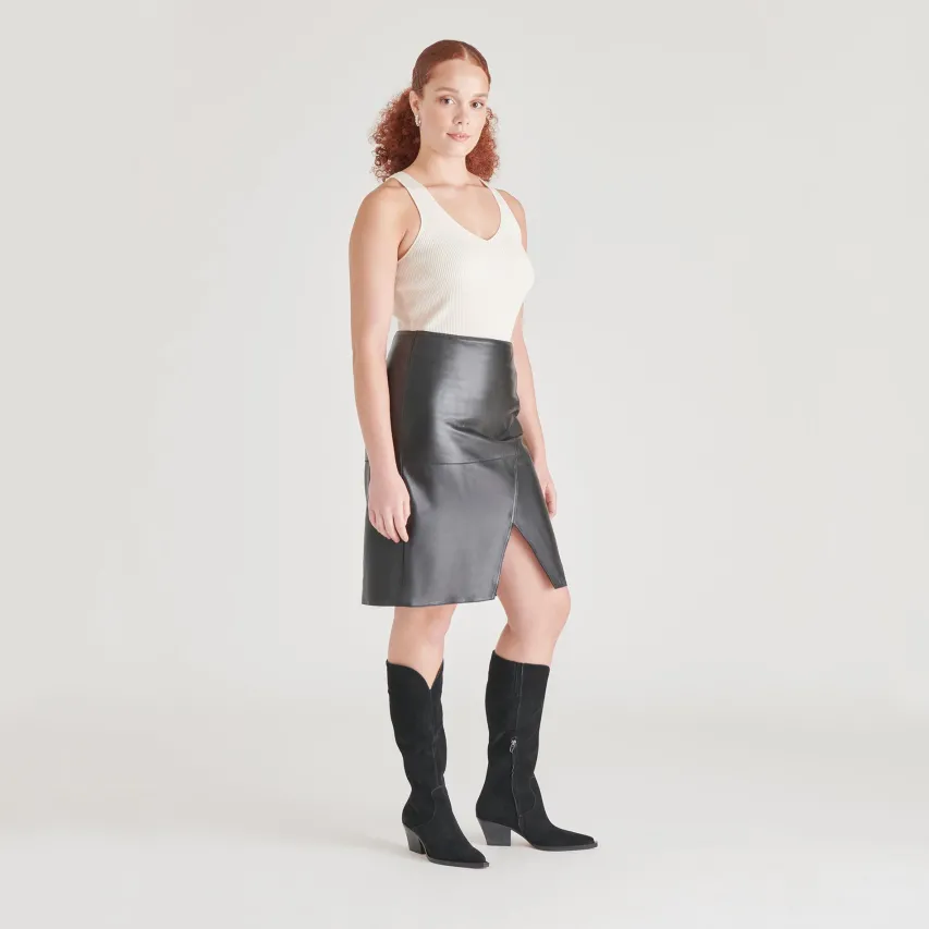 RAJ BOOTS ONYX SUEDE^Dolce Vita Best