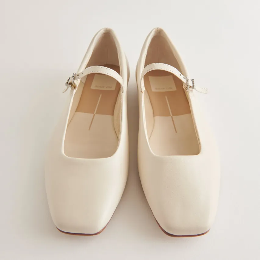 REYES BALLET FLATS IVORY LEATHER^Dolce Vita Hot