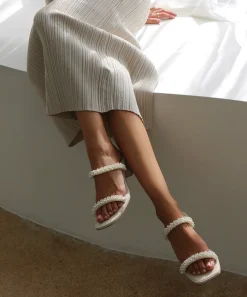 RIVER PEARL HEELS VANILLA PEARLS^Dolce Vita Best