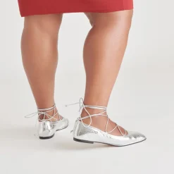 RYDER BALLET FLATS SILVER DISTRESSED LEATHER^Dolce Vita Outlet