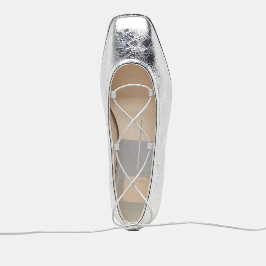 RYDER BALLET FLATS SILVER DISTRESSED LEATHER^Dolce Vita Outlet