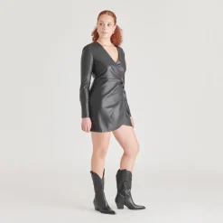 RYLAND BOOTS BLACK LEATHER^Dolce Vita Hot