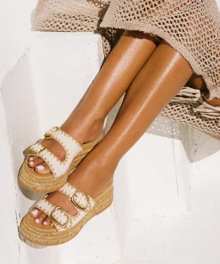WANIKA SANDALS SAND NUBUCK^Dolce Vita Fashion